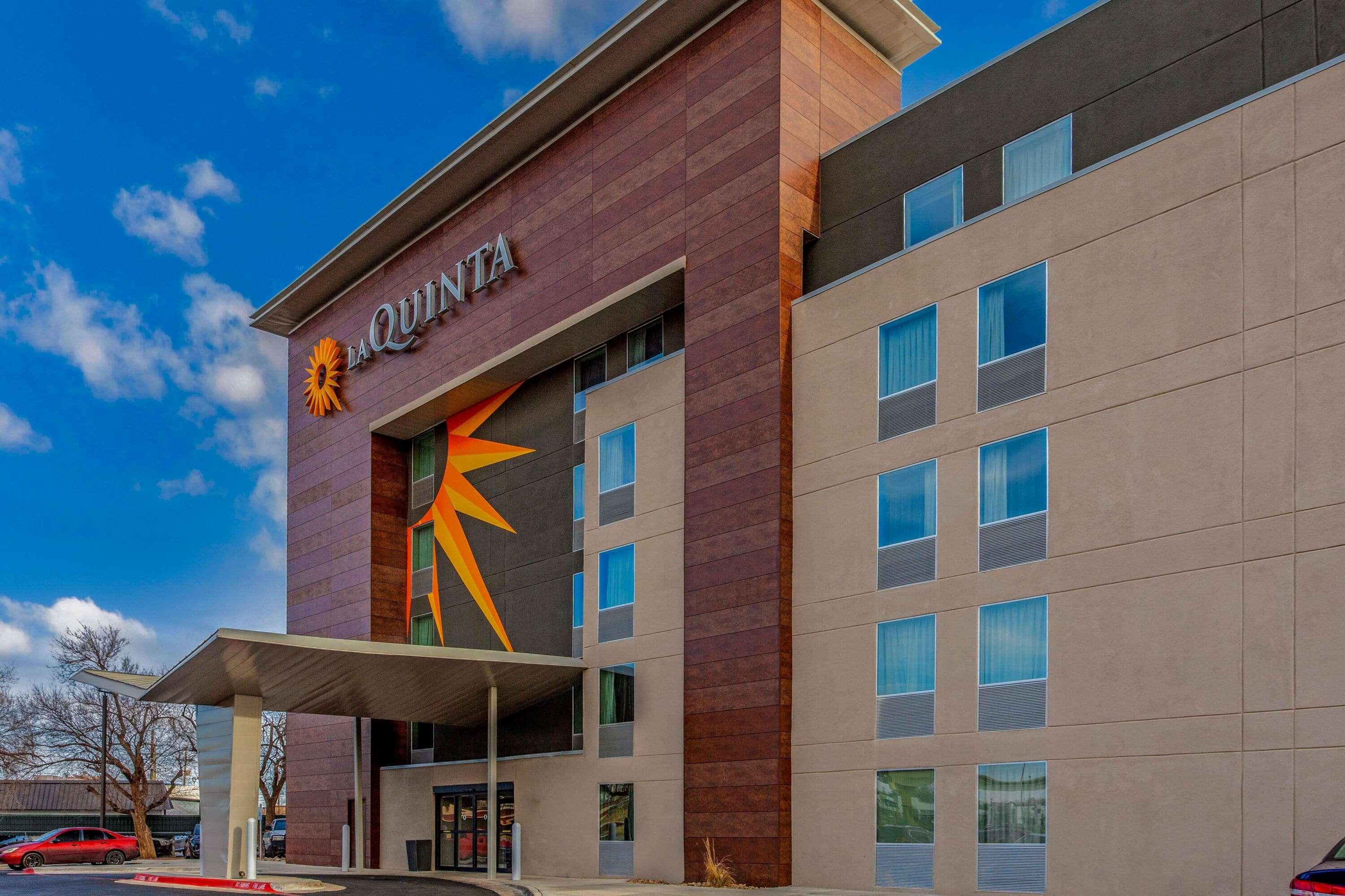Готель La Quinta By Wyndham Lubbock West Medical Center Екстер'єр фото