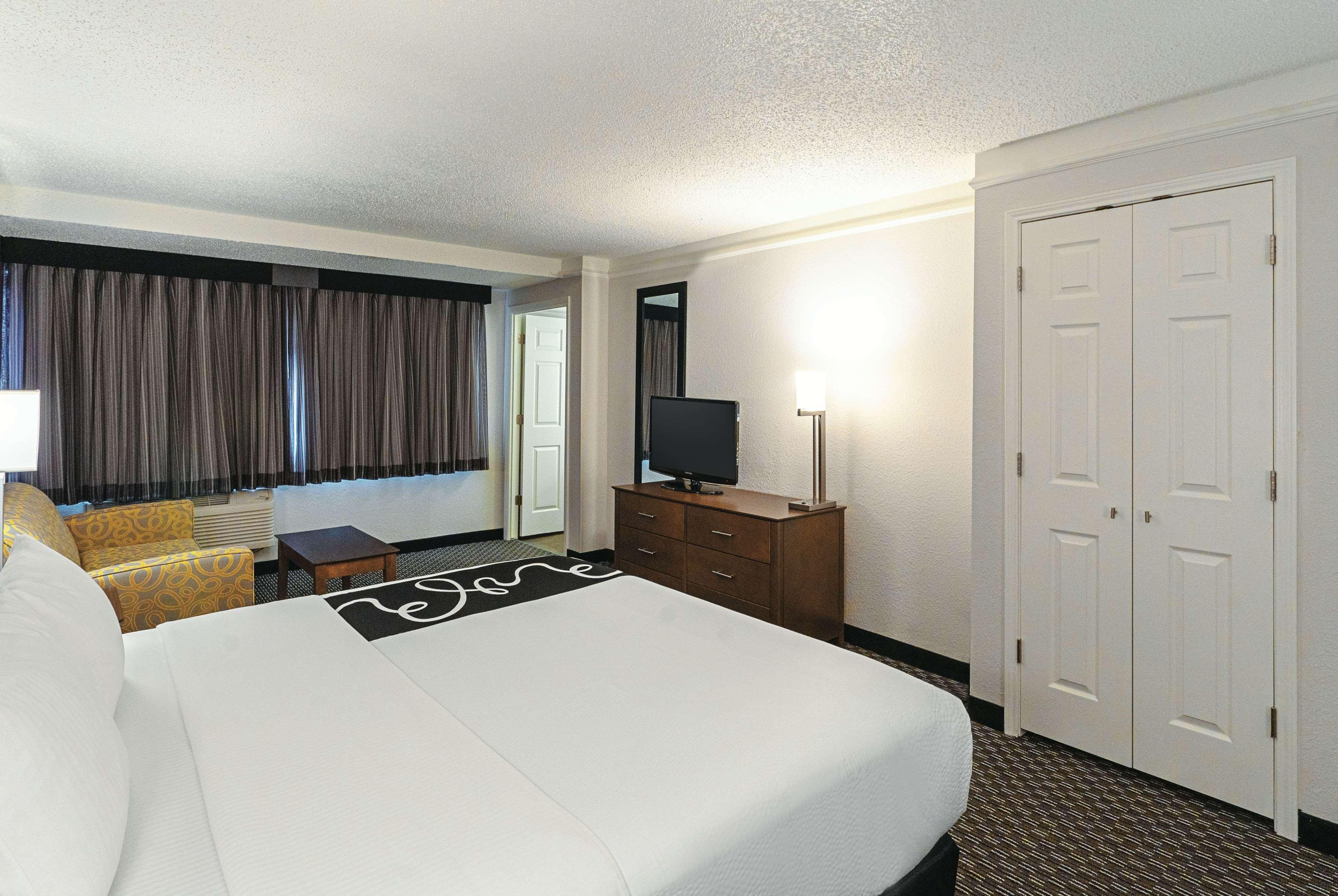 Готель La Quinta By Wyndham Lubbock West Medical Center Екстер'єр фото